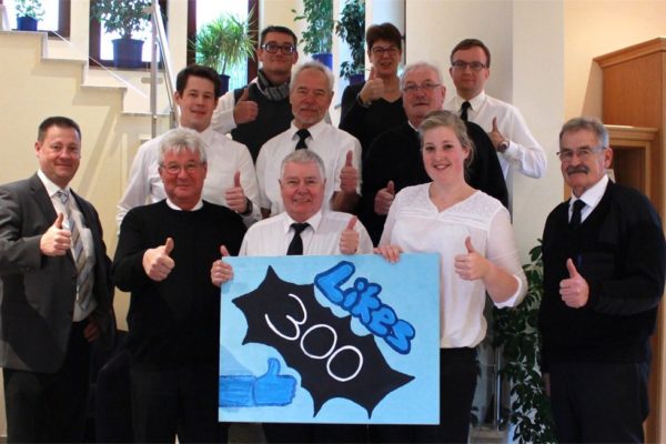 Wir freuen uns über 300 Facebookfollower