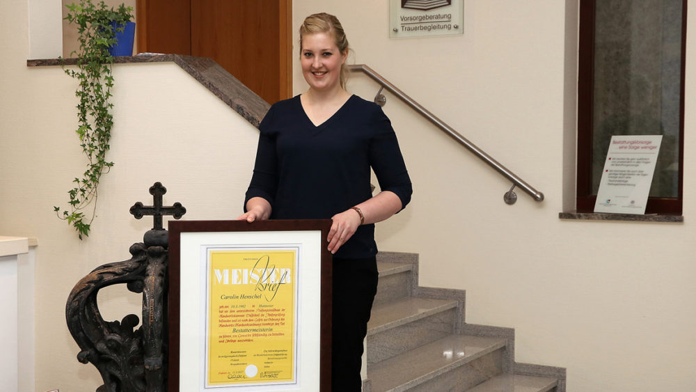 Carolin_Henschel_Bestattermeisterin