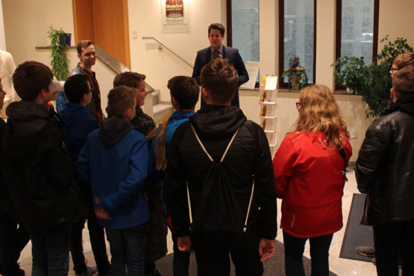 Konfirmandenbesuch der Versöhnungskirche Havelse