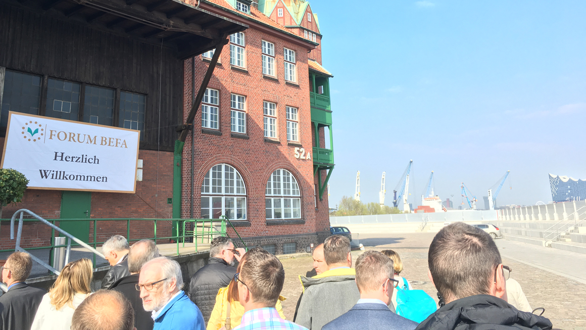 Bestattermesse in Hamburg
